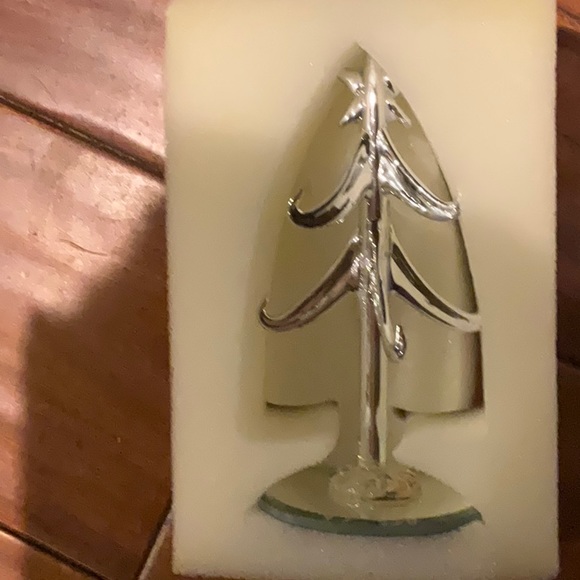 LS Arts 4” Silver Tree with 8 Ornaments - NIB - Picture 4 of 6